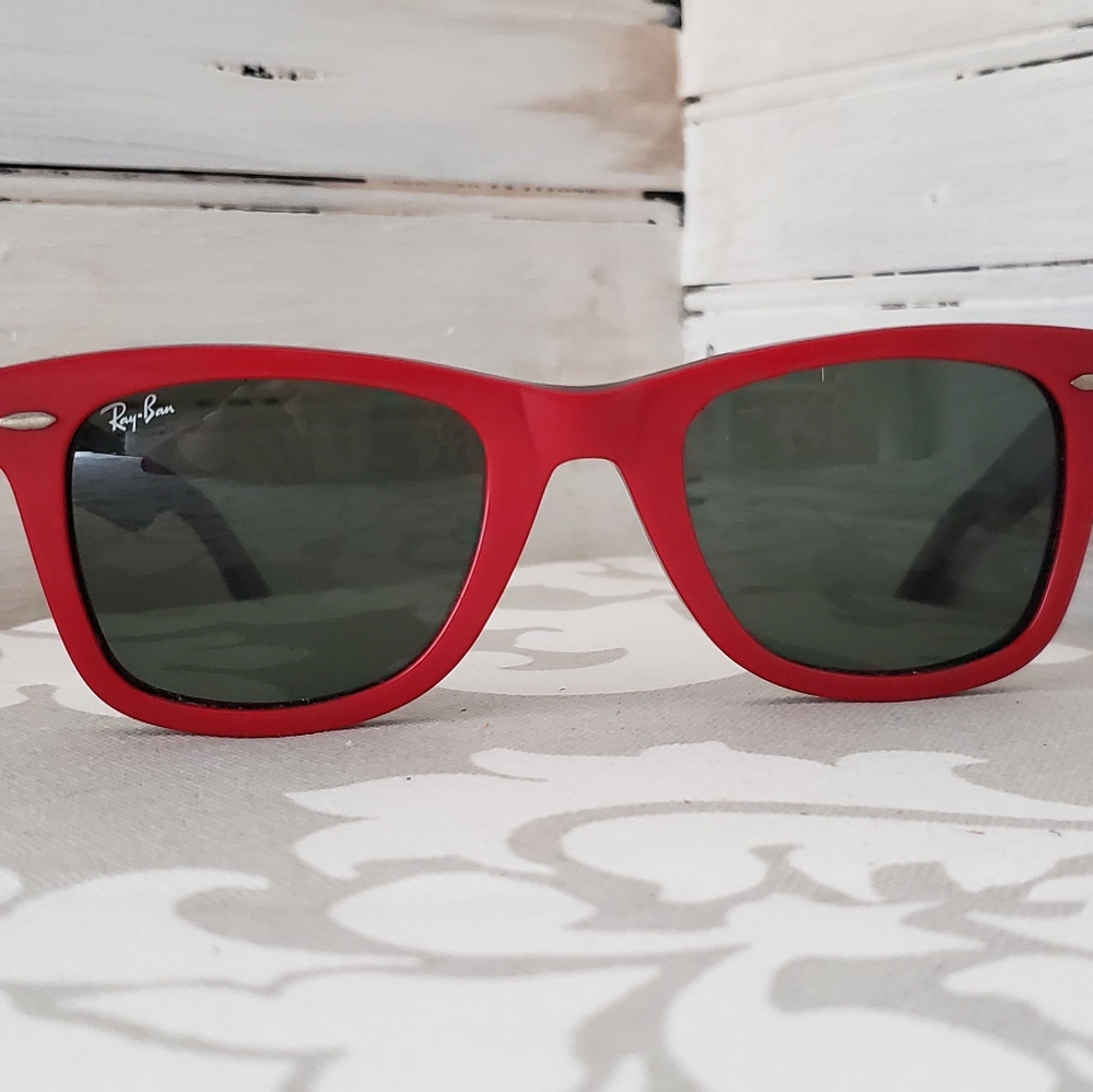 Ray Ban glasses